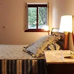 Cosy With Private Pool And Mountain View