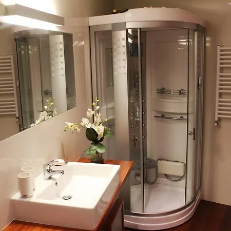 Nyaraló Cosy With Private Pool And Mountain View *