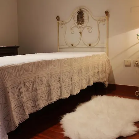 Cosy With Private Pool And Mountain View