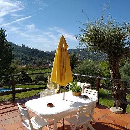 Cosy With Private Pool And Mountain View