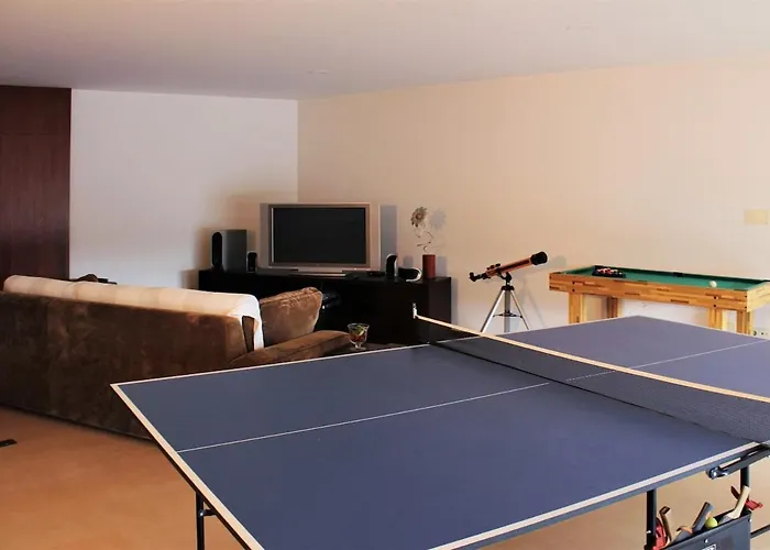 펜션 Cosy With Private Pool And Mountain View