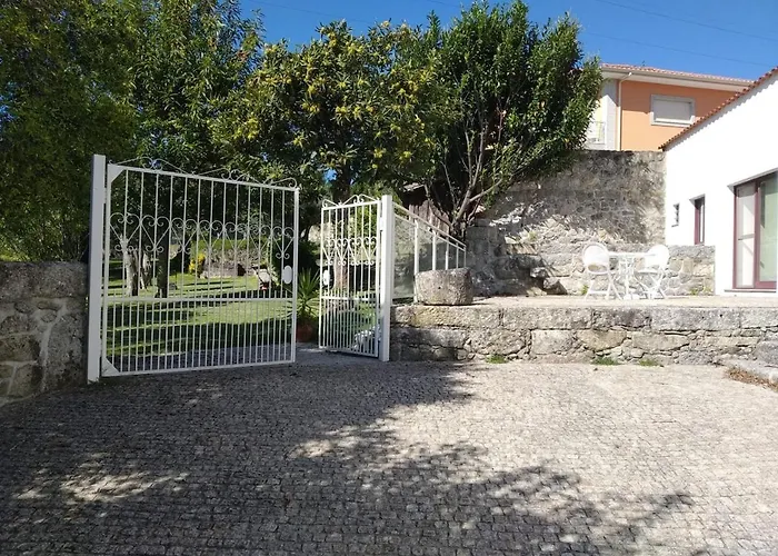 Cosy With Private Pool And Mountain View Tatil Evi Póvoa de Lanhoso