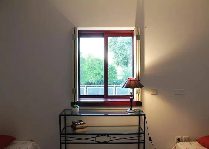 Cosy With Private Pool And Mountain View 펜션 포보아데란호소